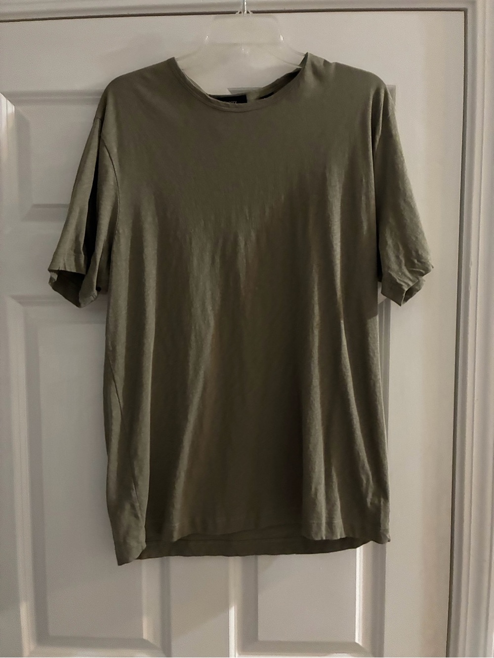 Theory Men's Short Sleeve Crew Tee in Olive
